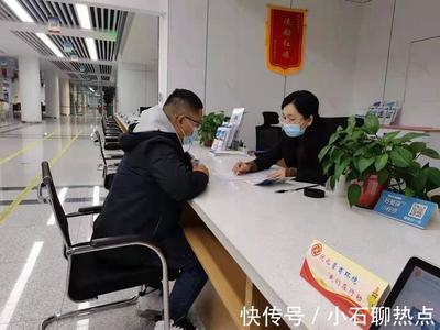 萊州便民利企“加速度” 政務服務再升級，證照代辦服務引領新體驗